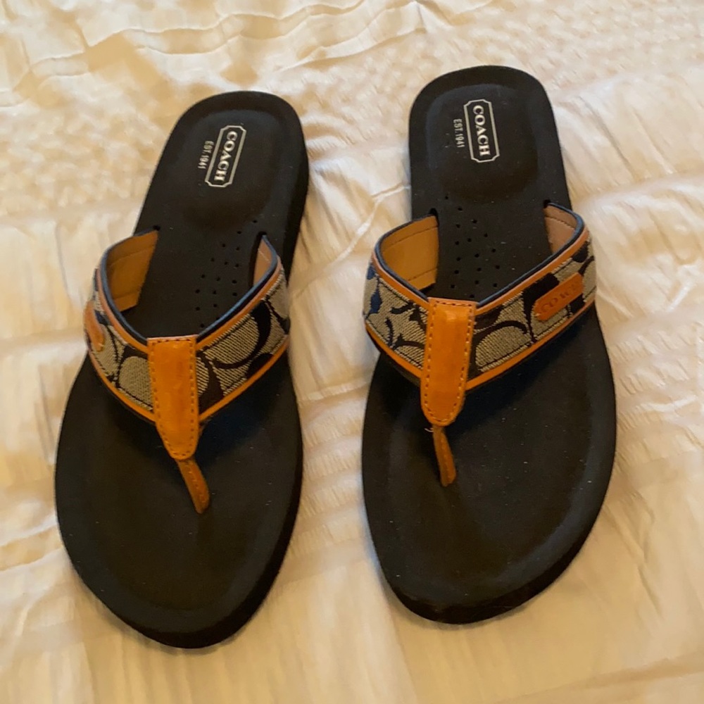Coach Juanita flip flops size 9.